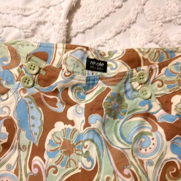 Nicole Miller Capri's Women's Paisley Design Pockets Button Front Size 10 - Picture 5 of 13